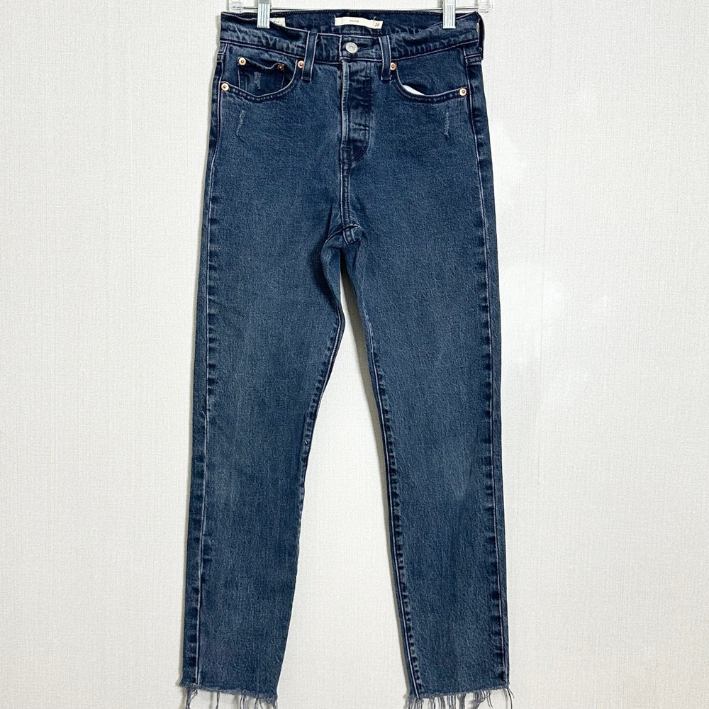Levi's Wedgie Straight High Rise Jeans Womens 26 Dark Wash Raw Hem Button Fly
